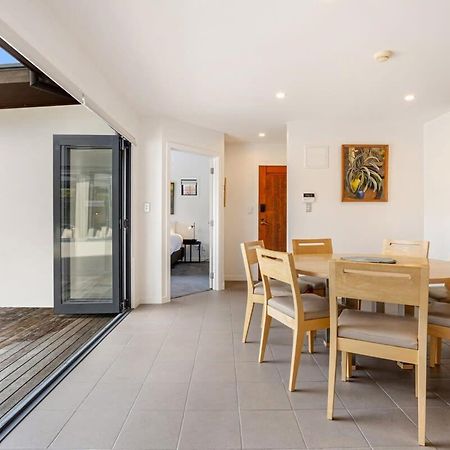 Stylish And Serene Living In Kohimarama 오클랜드 외부 사진
